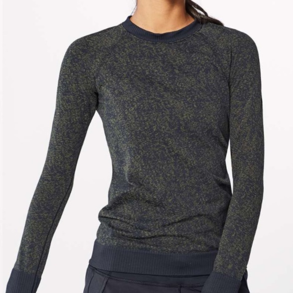Lululemon Rest Less Pullover in Black/Armory